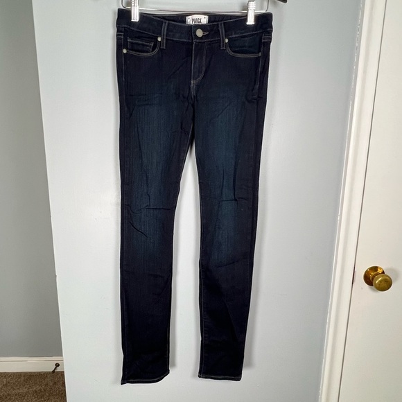 Paige Jeans Skyline Skinny - Picture 1 of 9
